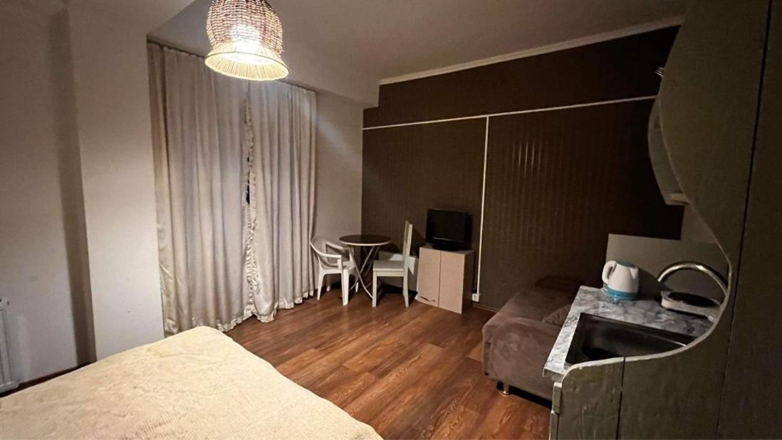 Hotel Mgzavrebi Bakuriani Eksteriør billede